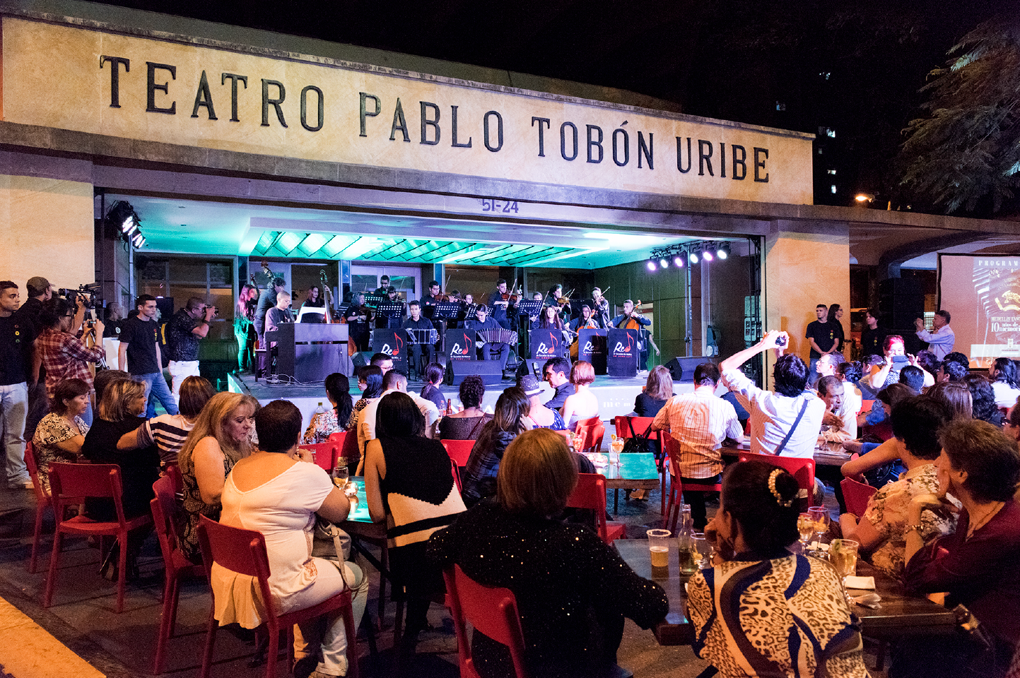 What to do in medellin at night? guide updated!
