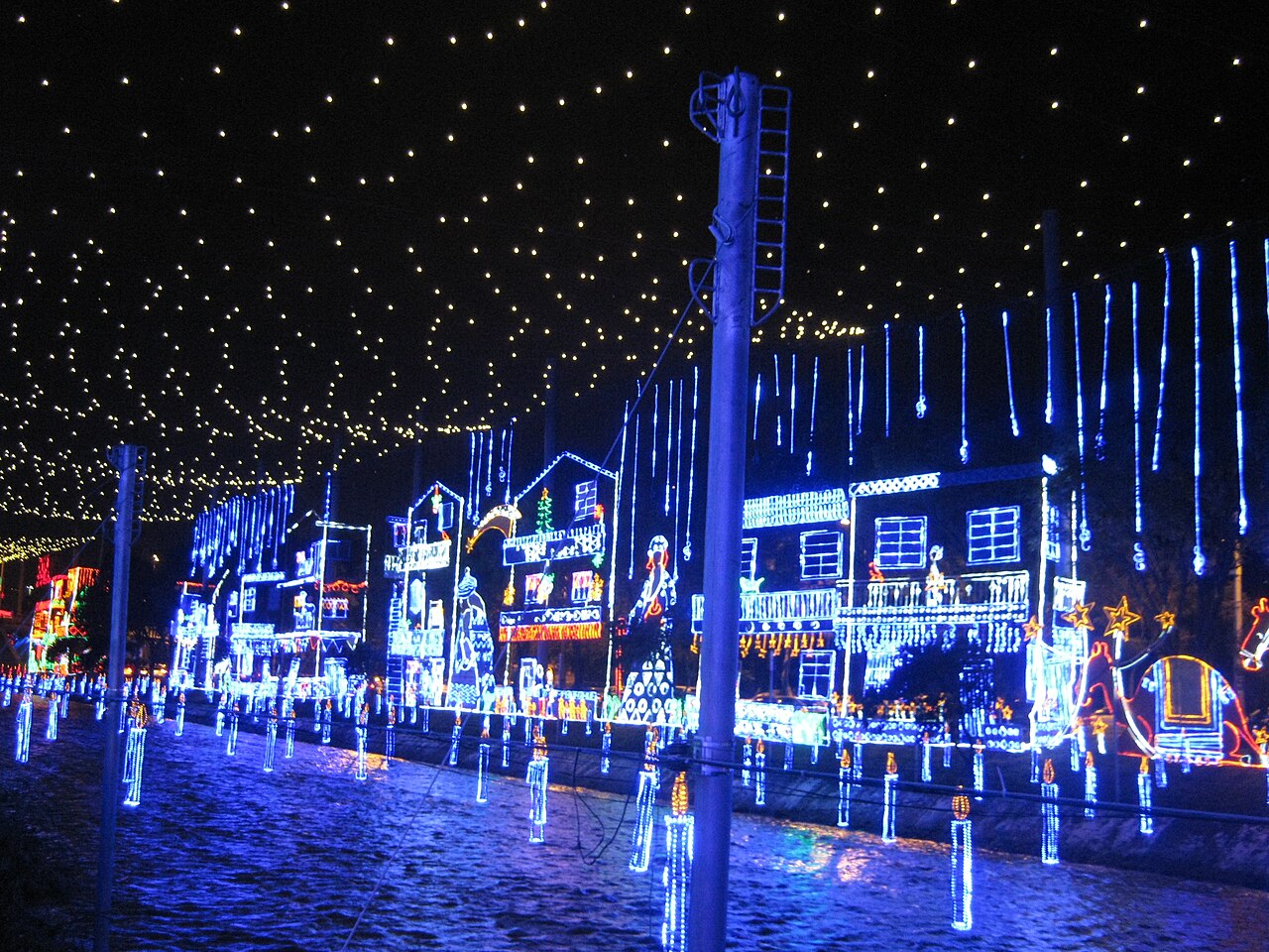Illuminated village scene from the 2013 Alumbrados on the Medellín River