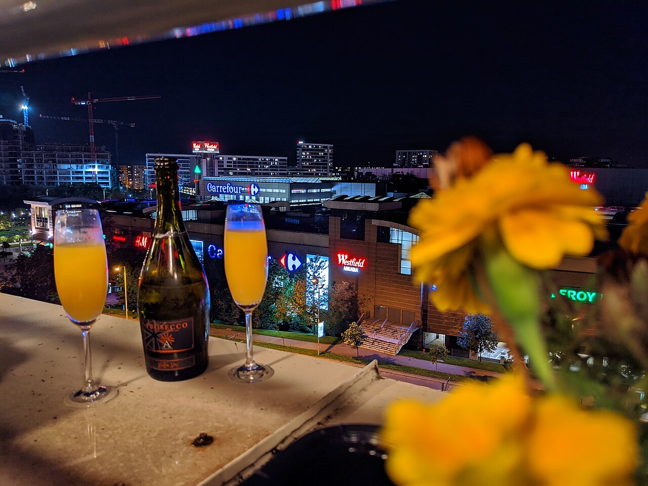 A mimosa cocktail made with prosecco and orange juice